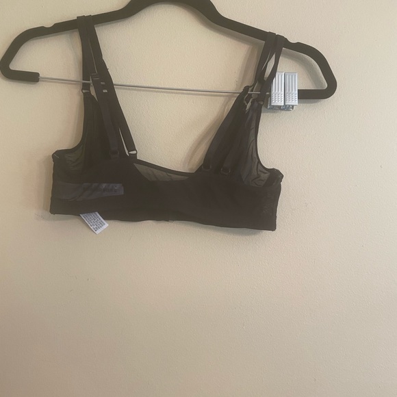 Forever 21 - Picture 3 of 6